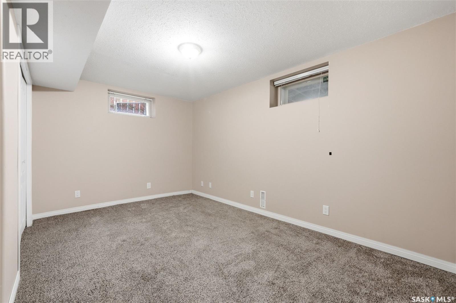 10 Lamont CRESCENT — photo 30