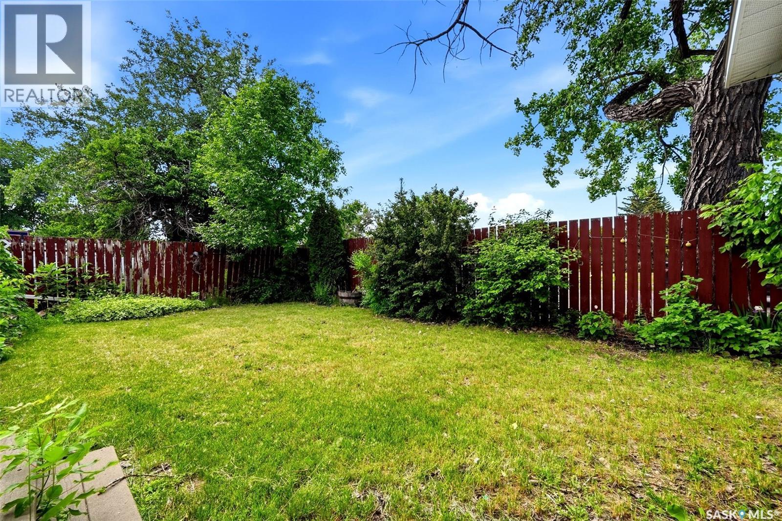 10 Lamont CRESCENT — photo 40