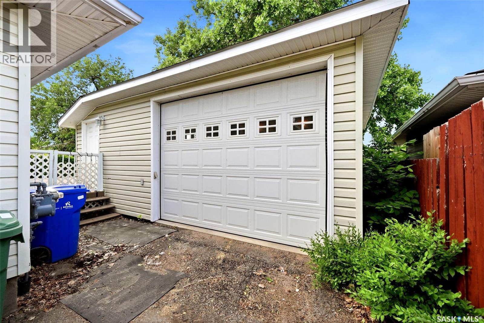 10 Lamont CRESCENT — photo 45