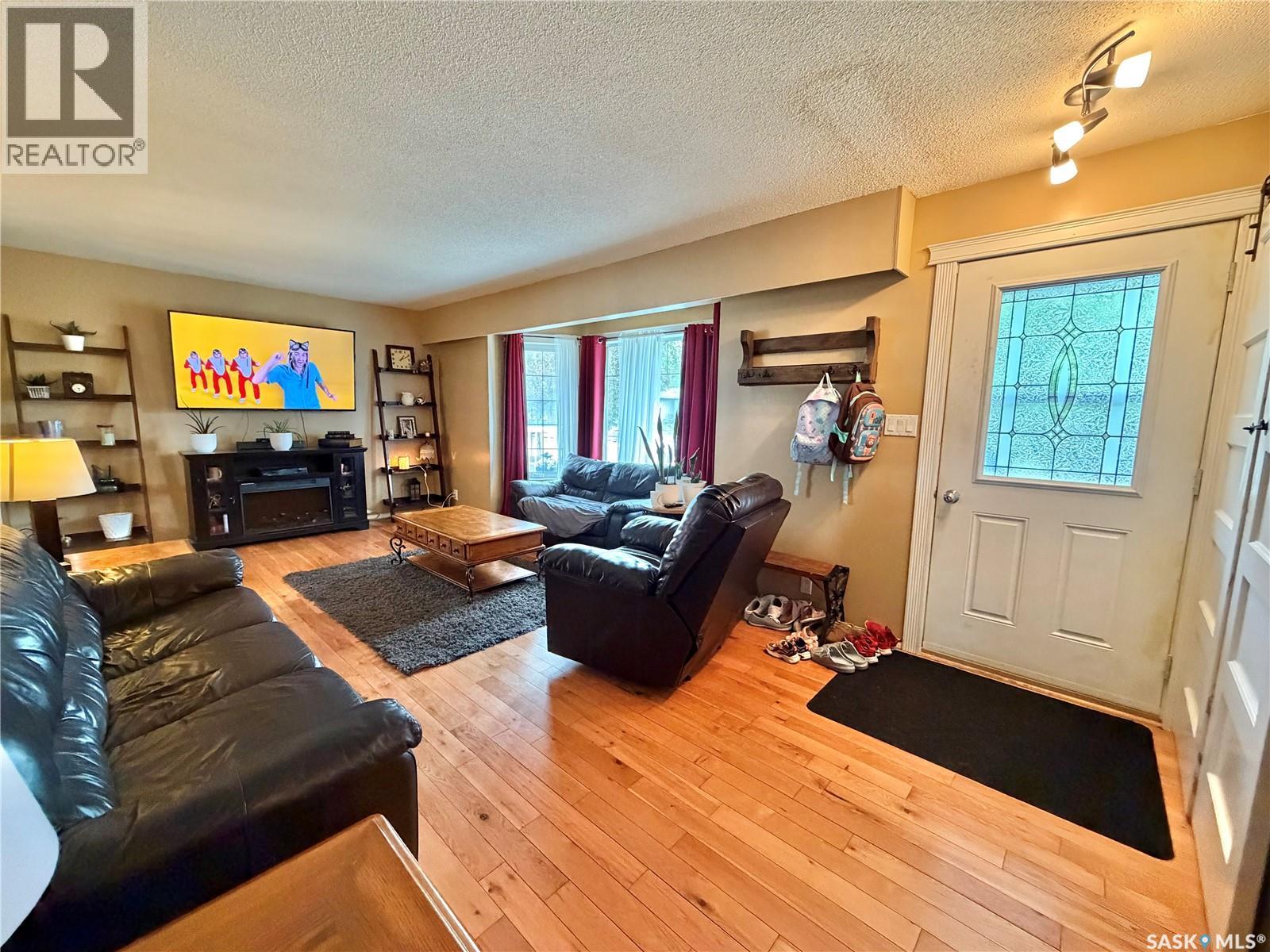 361 Fourth AVENUE N - 3