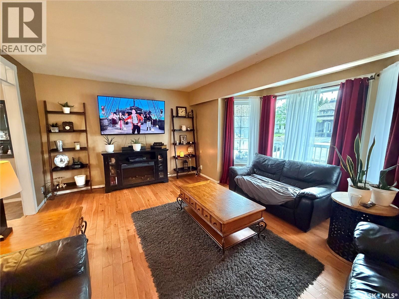 361 Fourth AVENUE N - 12