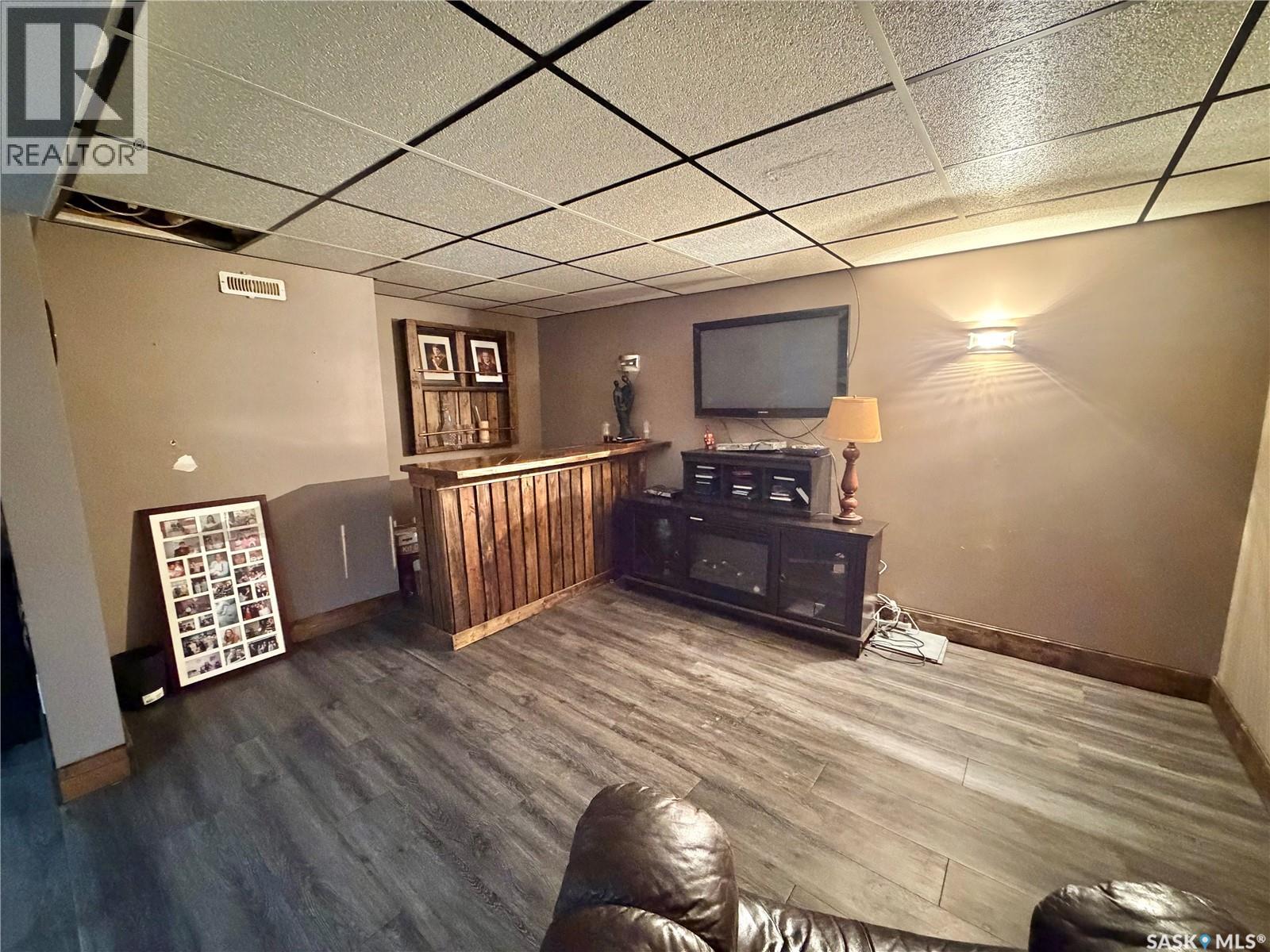 361 Fourth AVENUE N - 44