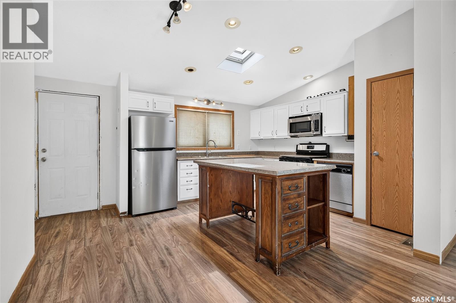 D4 1295 9th AVENUE NE — photo 13
