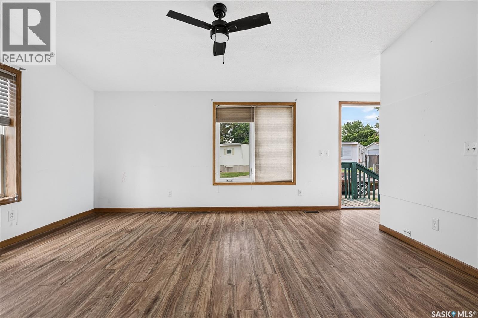 D4 1295 9th AVENUE NE — photo 10