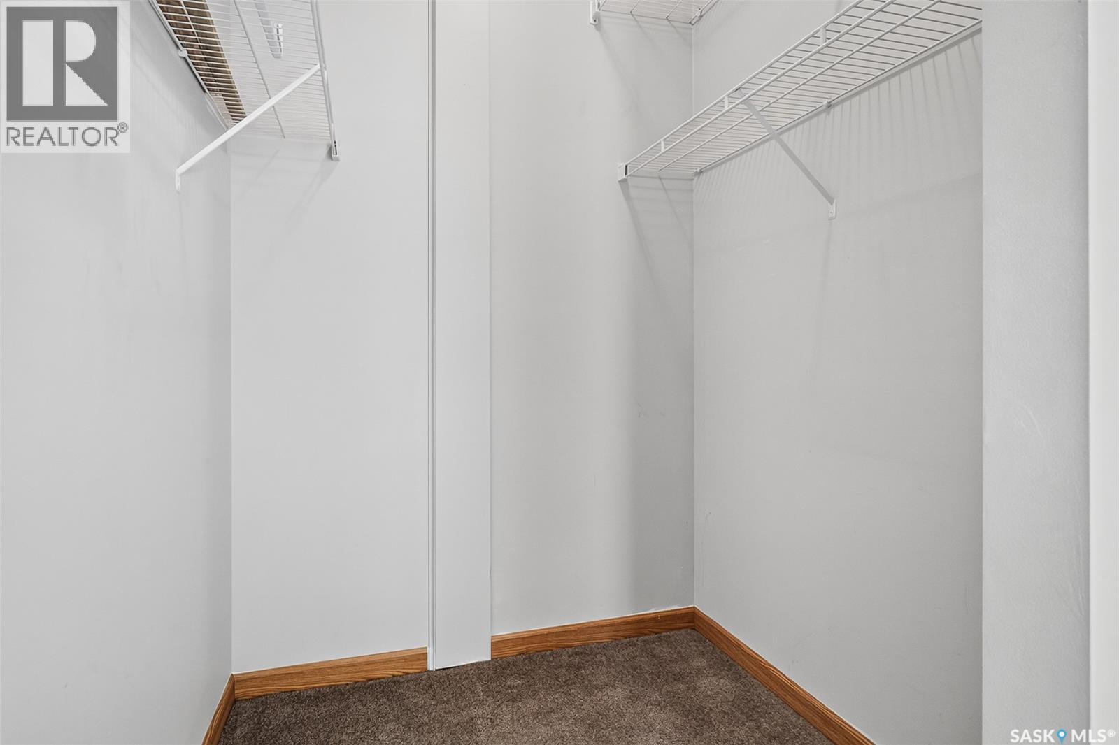 D4 1295 9th AVENUE NE — photo 30