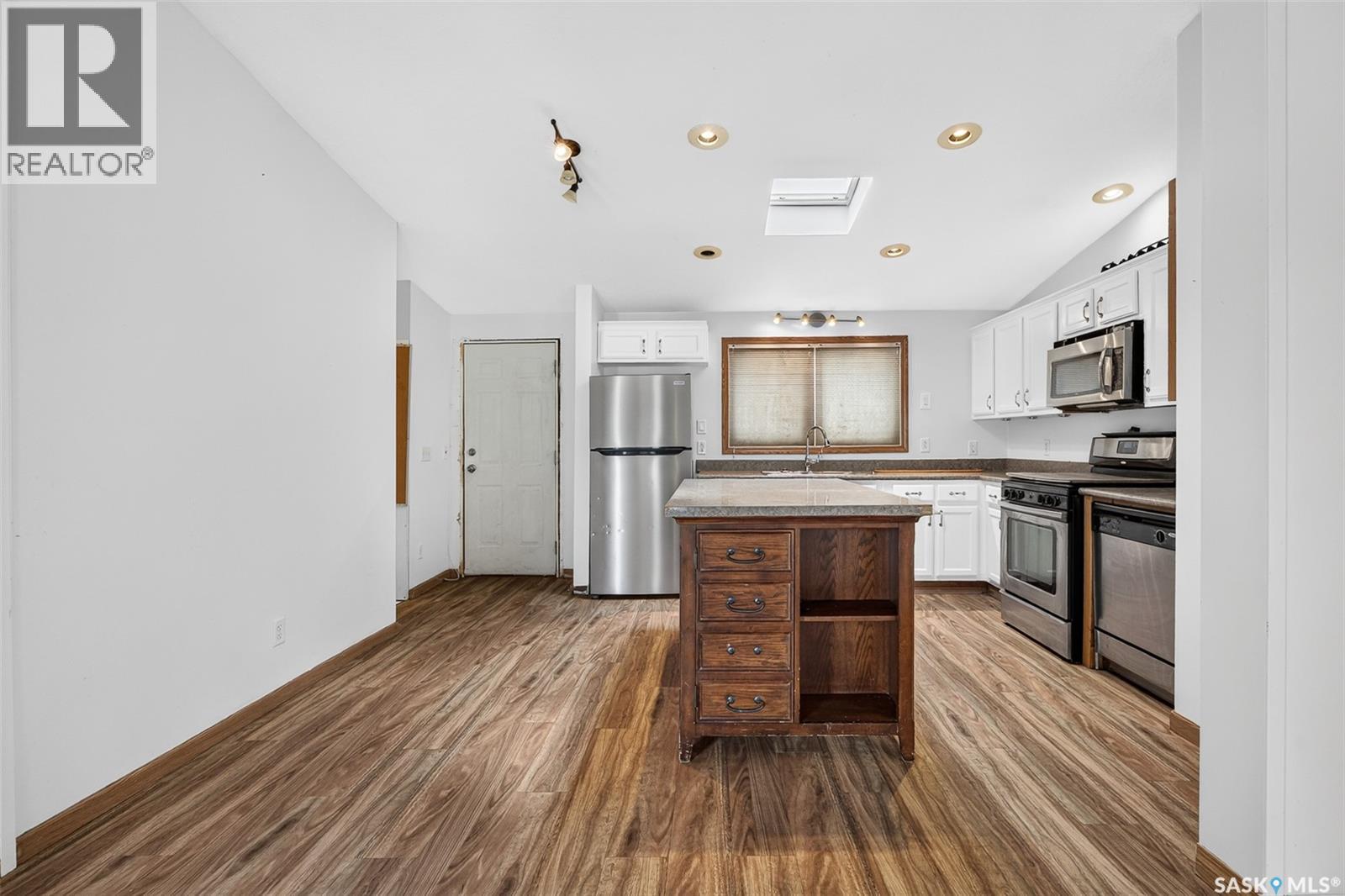D4 1295 9th AVENUE NE — photo 12