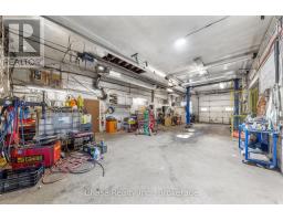1750 Golf Link Road, Tiny, ON L0L2J0 Photo 9