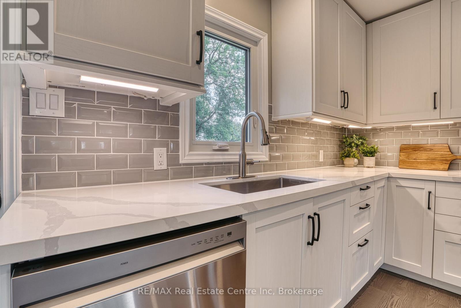 85088 GREY ROAD 14 - 13