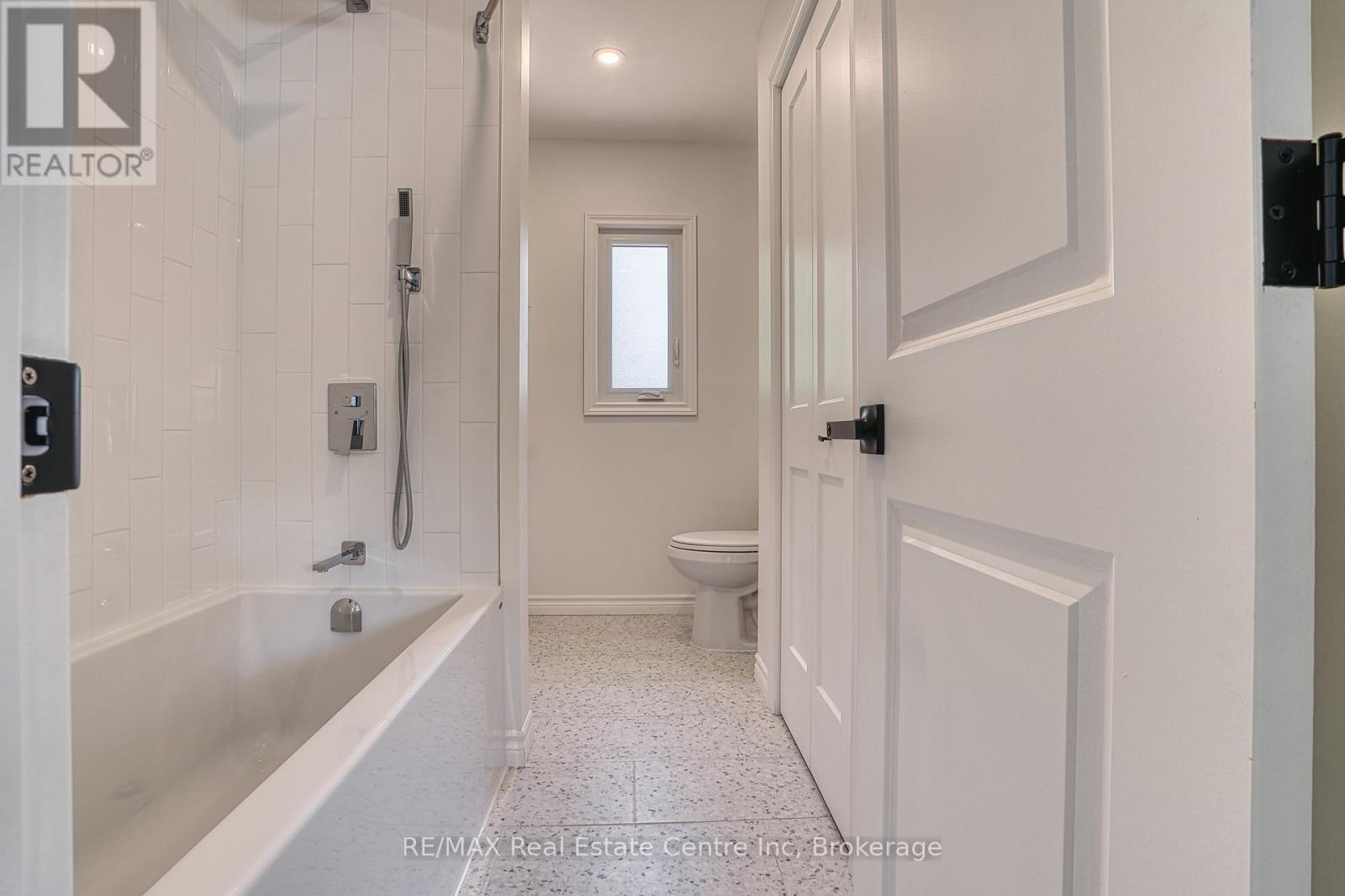 85088 GREY ROAD 14 - 16