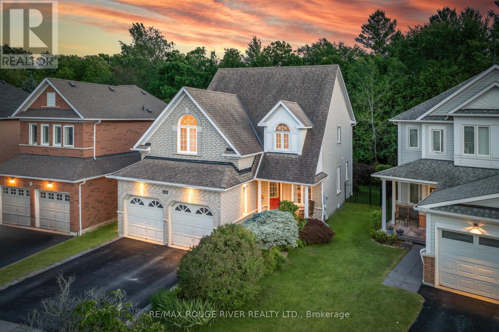 433 WOODSMERE CRESCENT - 1