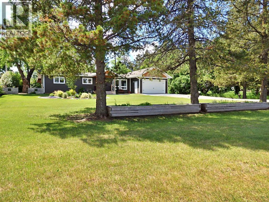 6019 52 Avenue - 45