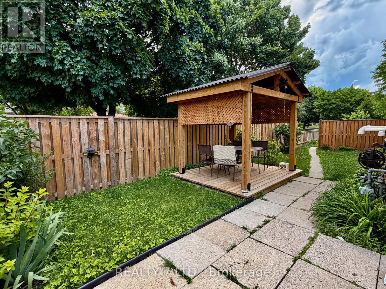 6479 BURWOOD AVENUE - 28