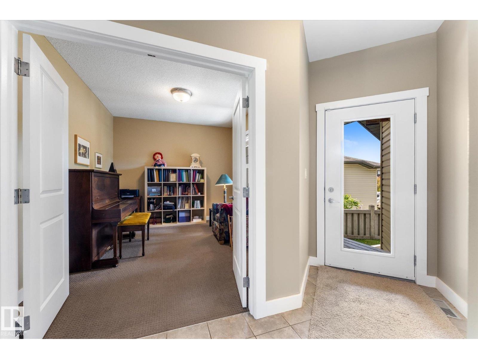 488 MACEWAN RD SW - photo 4