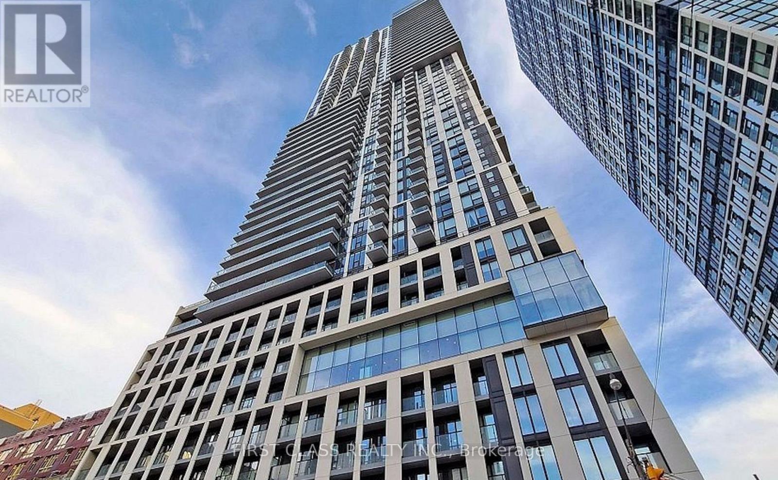 #826 251 JARVIS STREET - 1