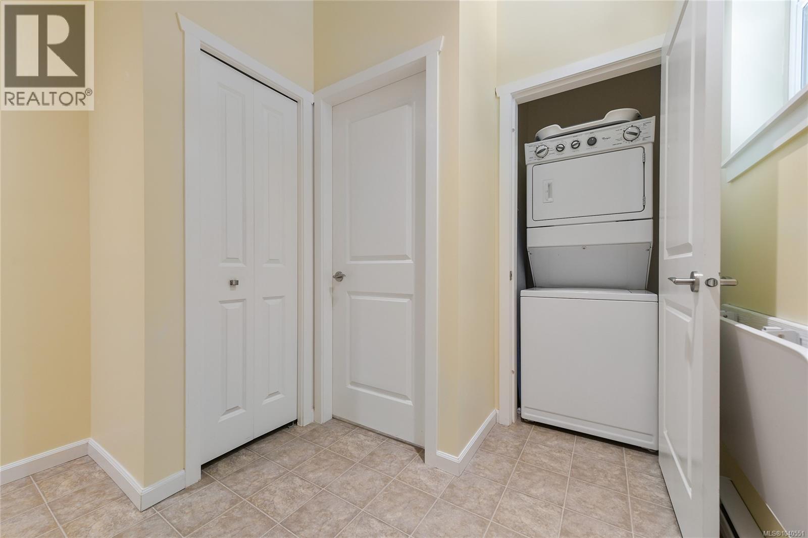 6466 WILLOWPARK Way - 20