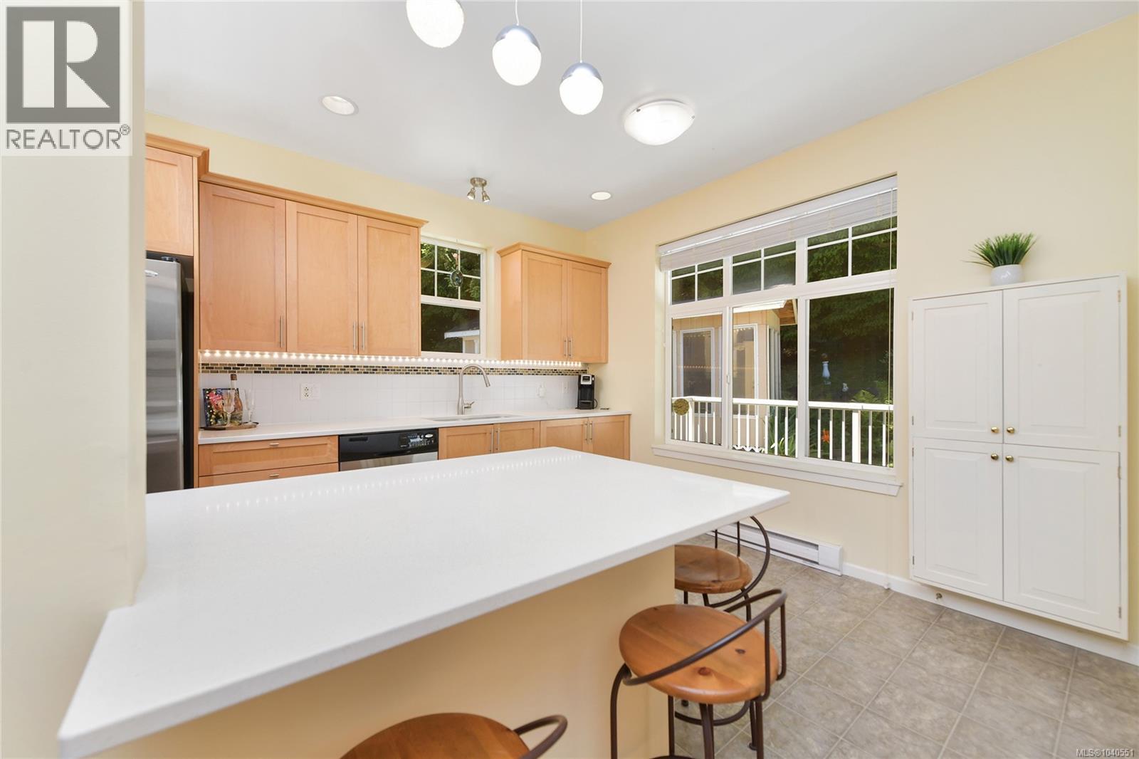 6466 WILLOWPARK Way - 9