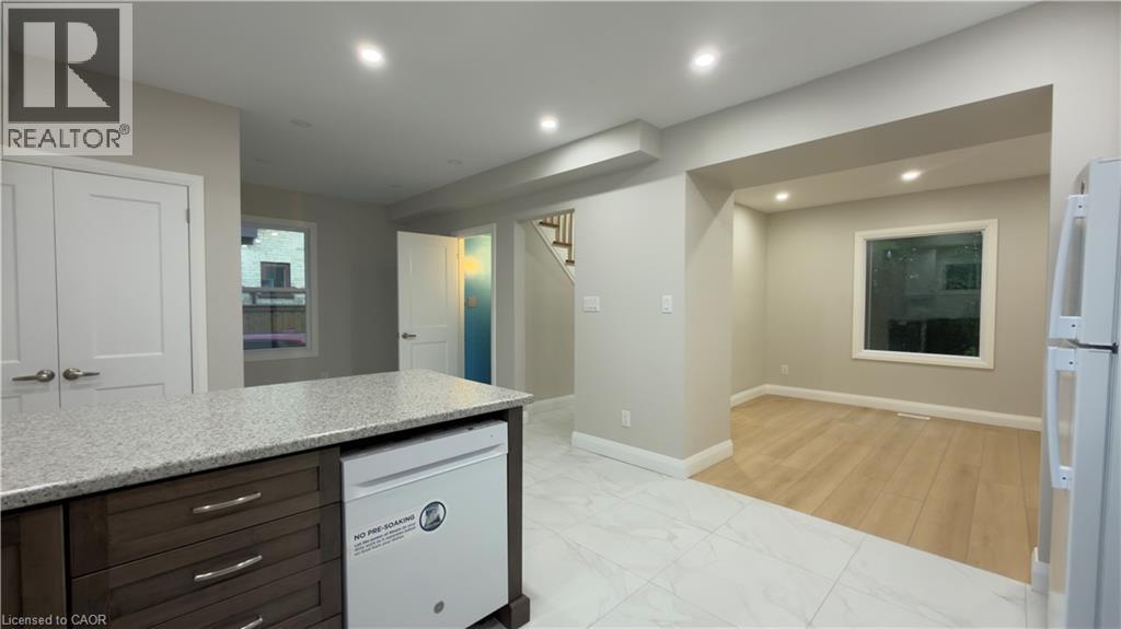 18 MIEHM Place - 2