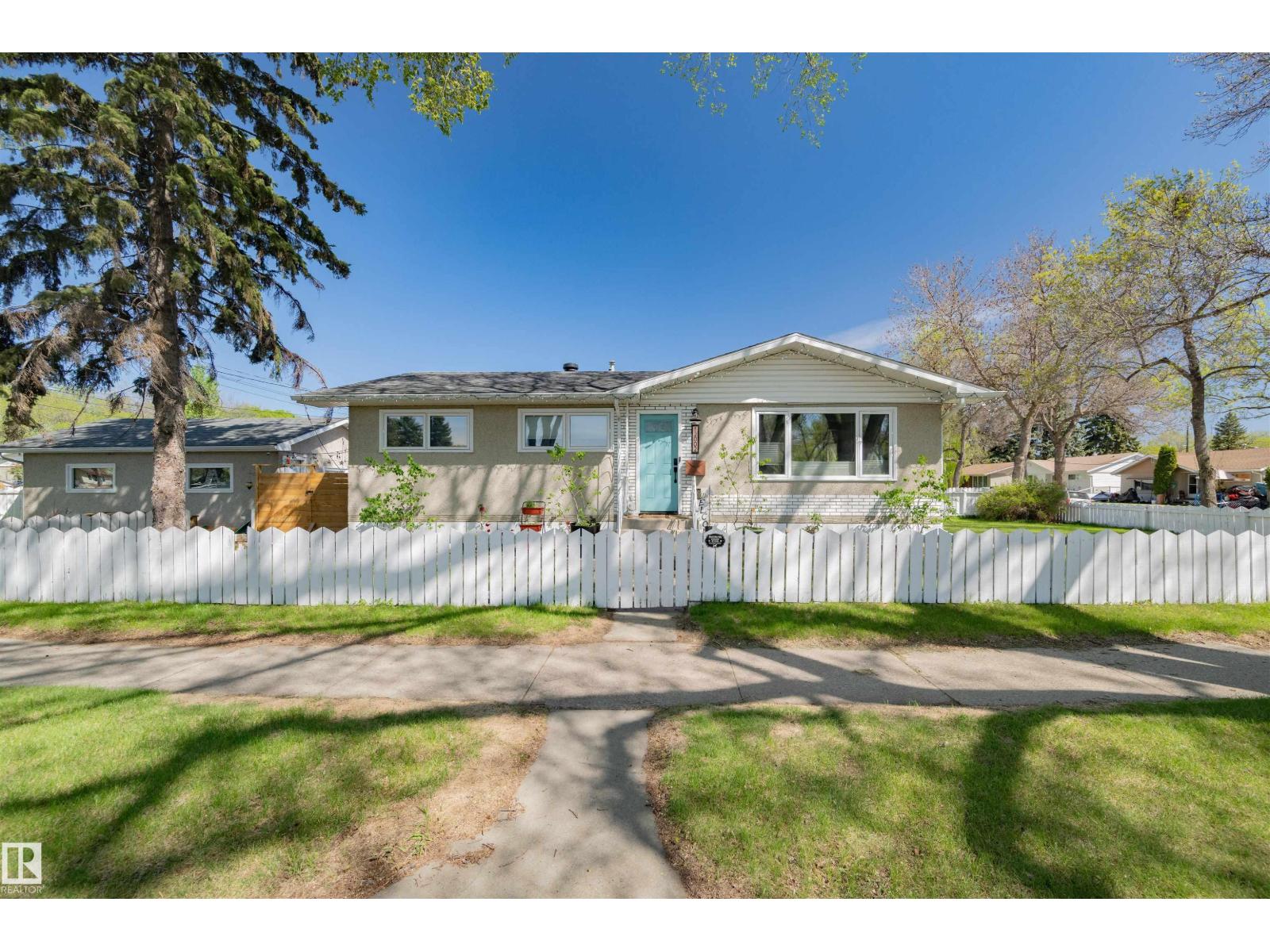 12002 39 ST NW - 1