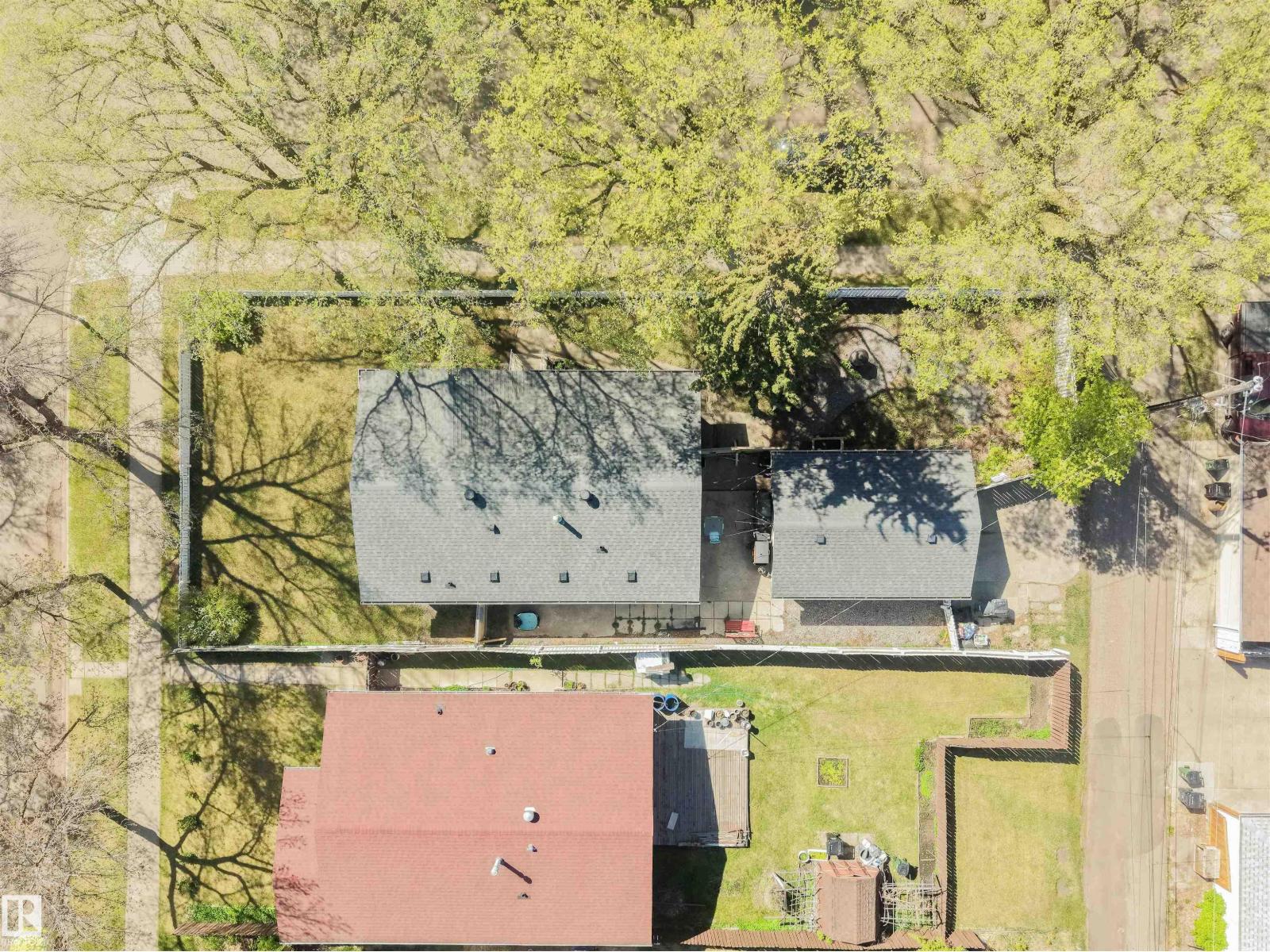 12002 39 ST NW - 34