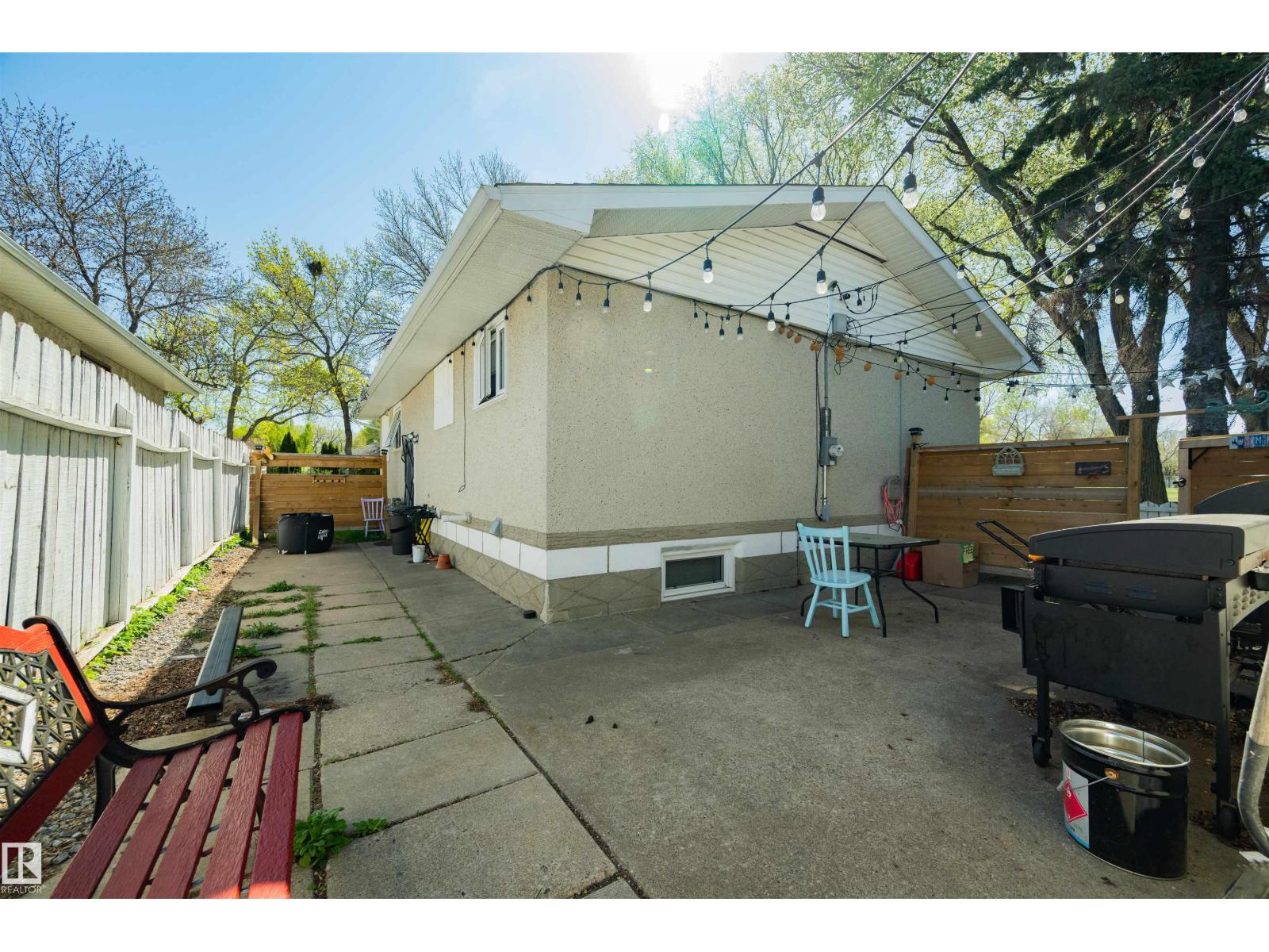 12002 39 ST NW - 25