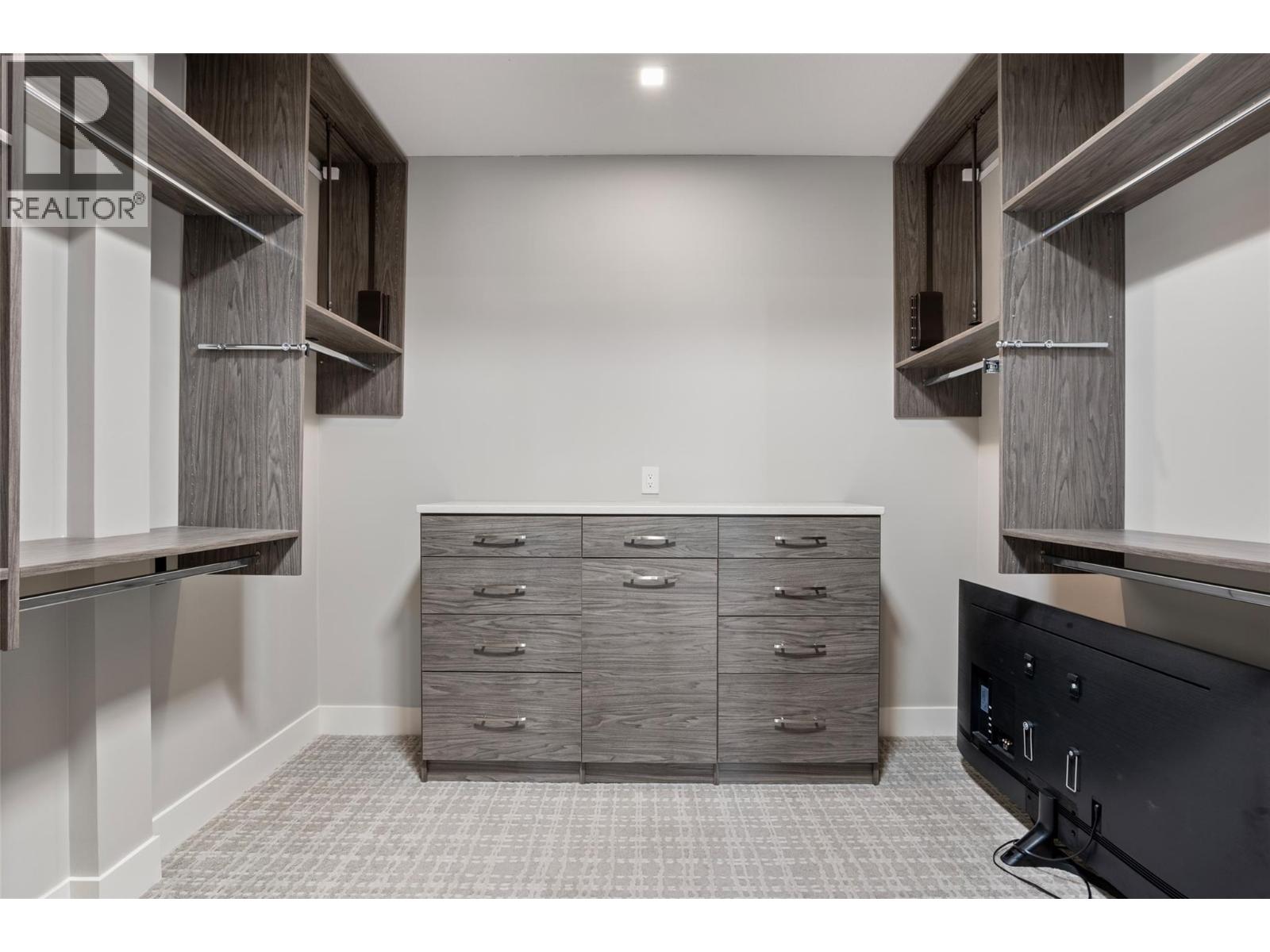 #52 1900 Irongate Place - 27