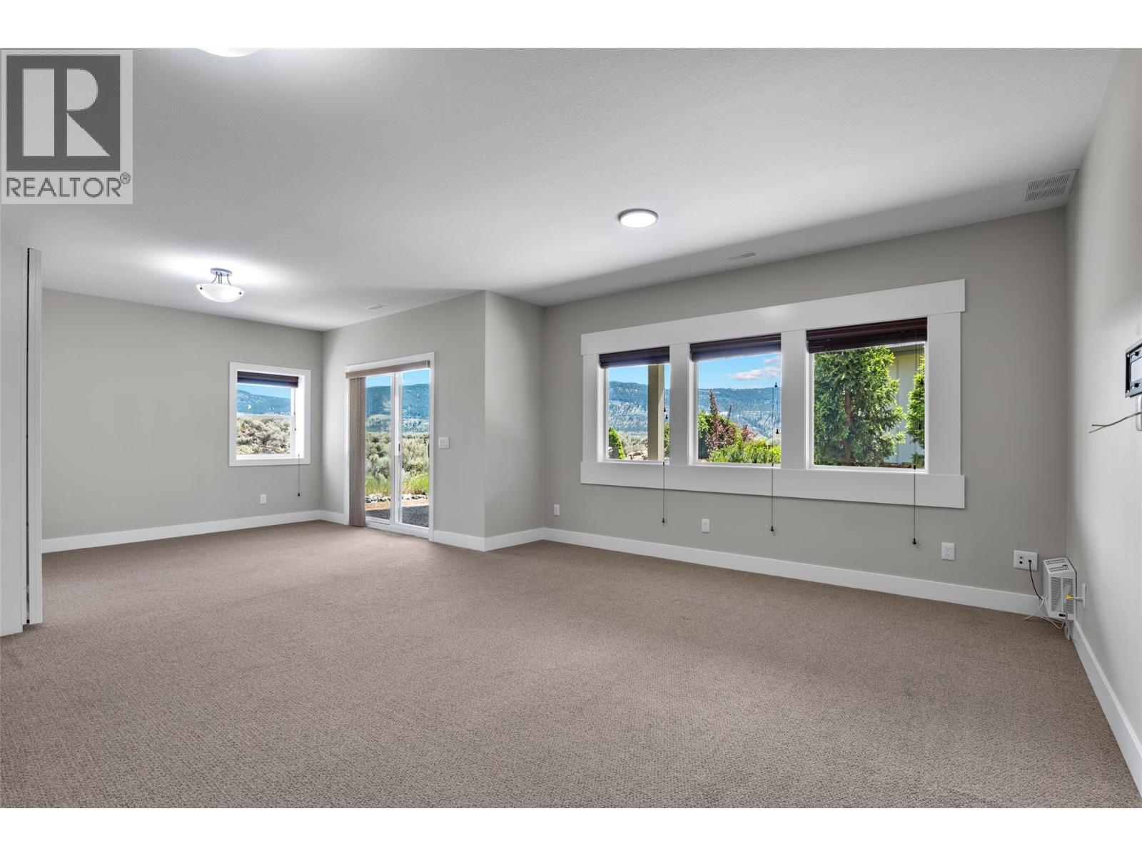 #52 1900 Irongate Place - 31