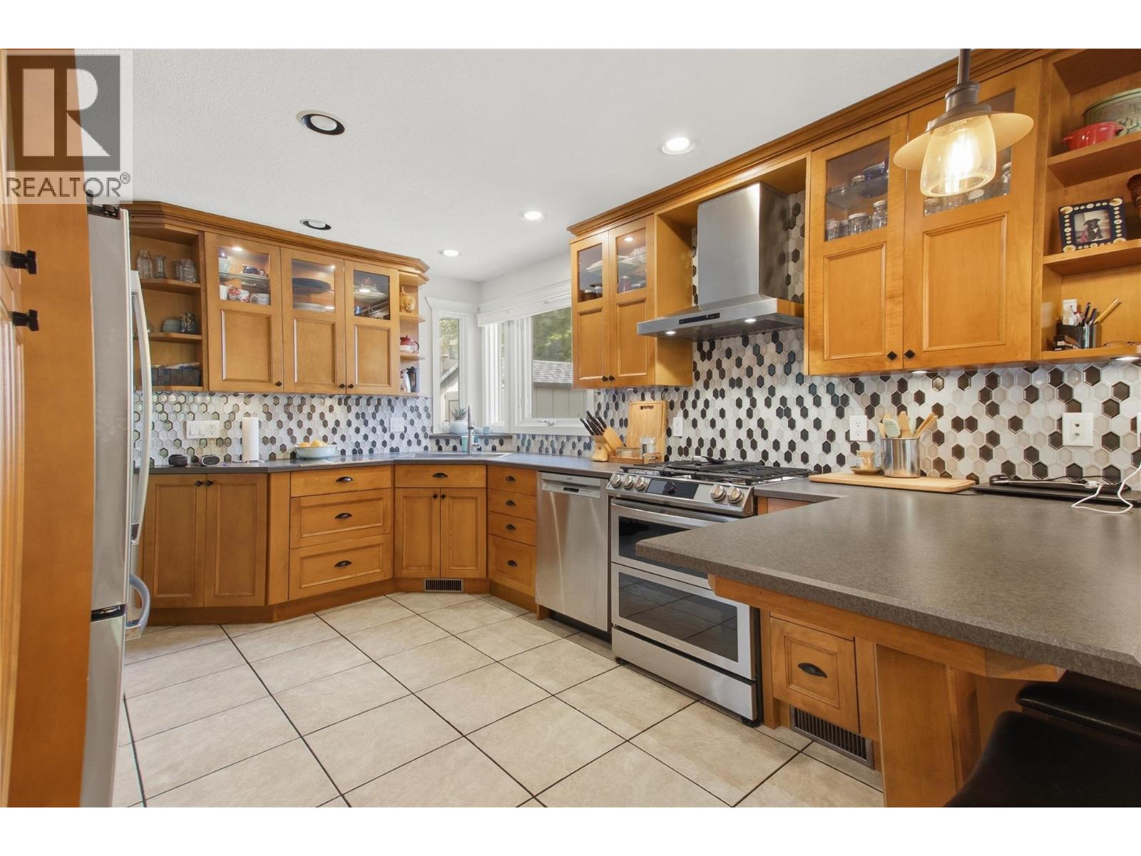 1914 SEDGEWICK Drive - 19