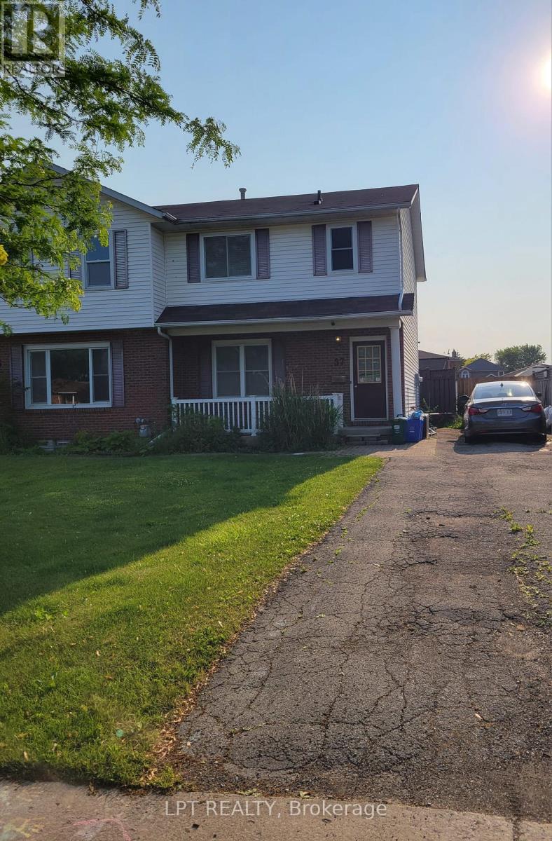 57 POPLAR CRESCENT - 2