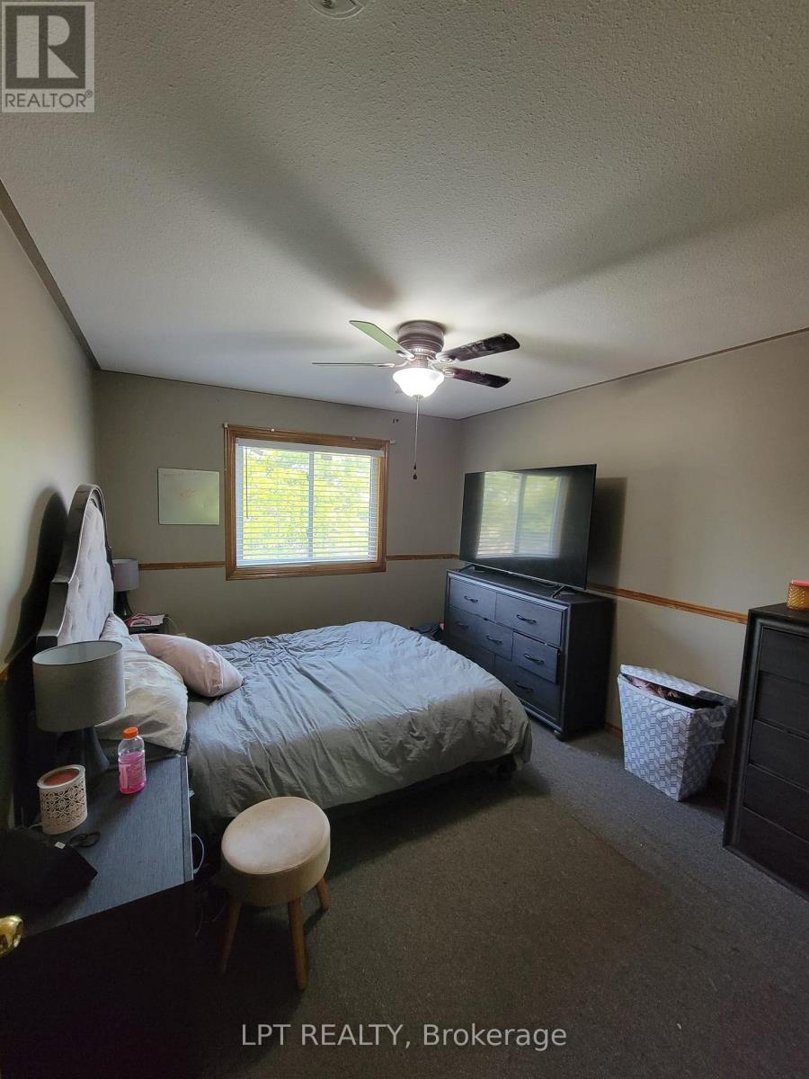 57 POPLAR CRESCENT - 5