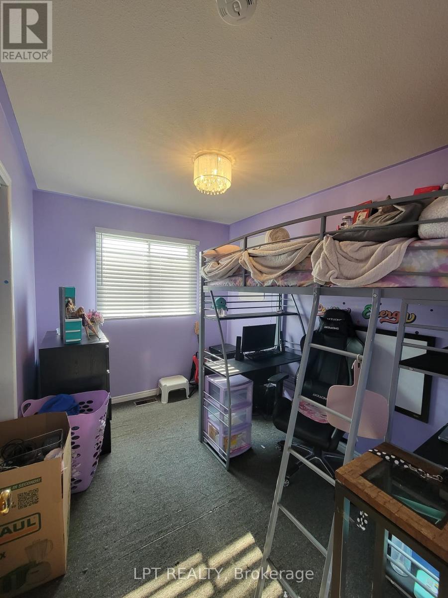 57 POPLAR CRESCENT - 6