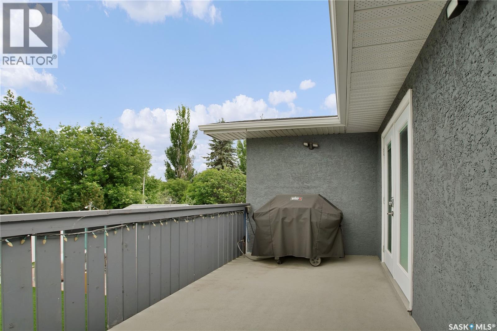 119 Pezer CRESCENT — photo 34