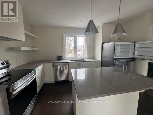 2 Bed, 2 Bath House for Rent in Ottawa – A – 9 GWYNNE AVENUE, Ottawa – MLS# X13470310 - Image 12