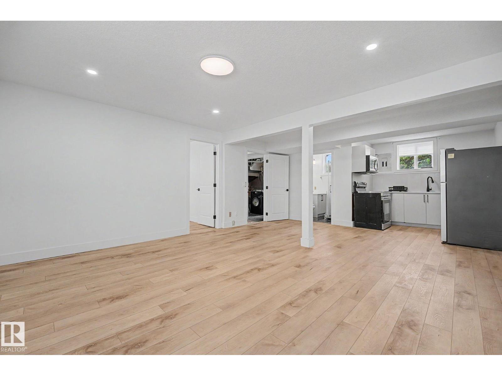 11914 124 ST NW - 24