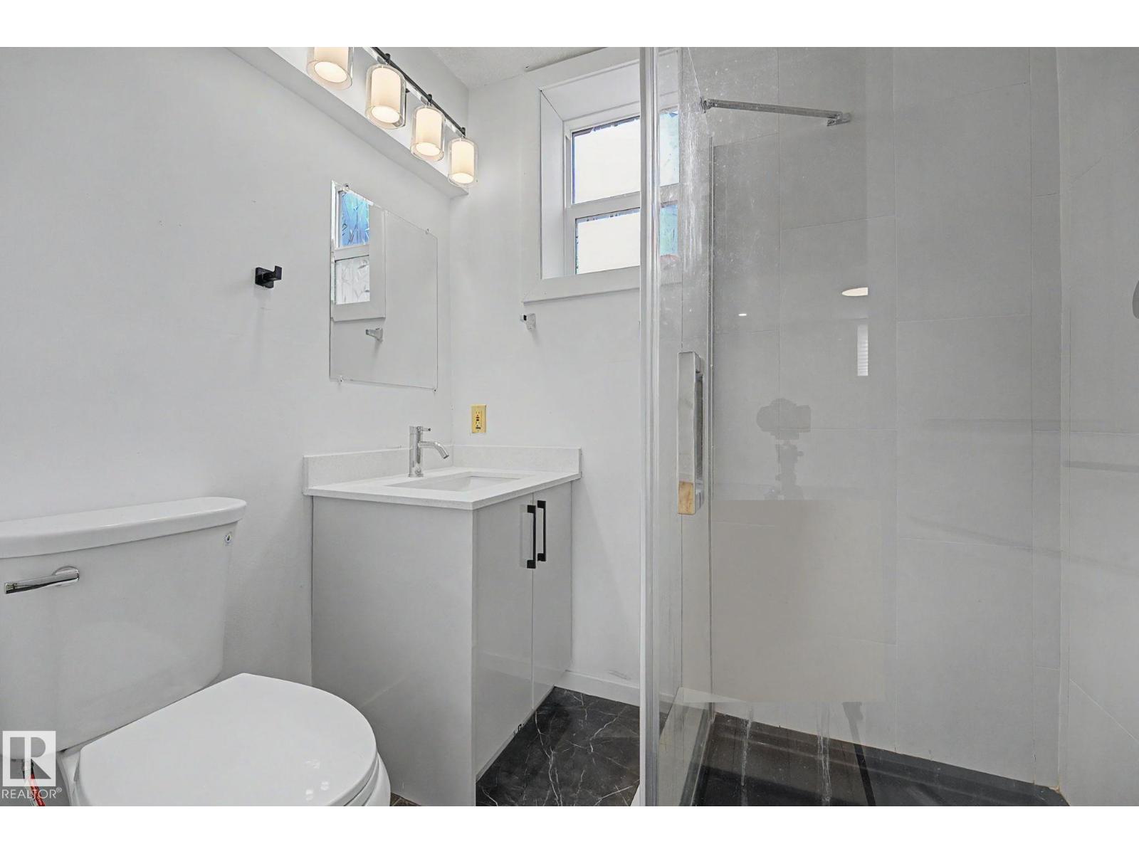 11914 124 ST NW — photo 32