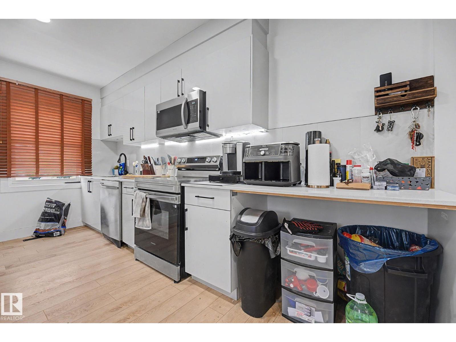 11914 124 ST NW - 12