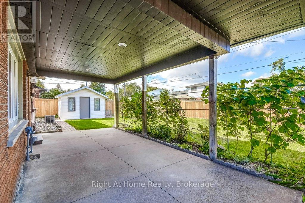 207 MONTMORENCY DRIVE - 31