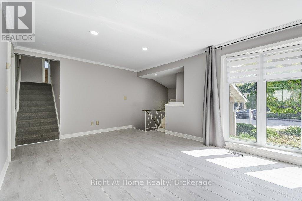 207 MONTMORENCY DRIVE - 7