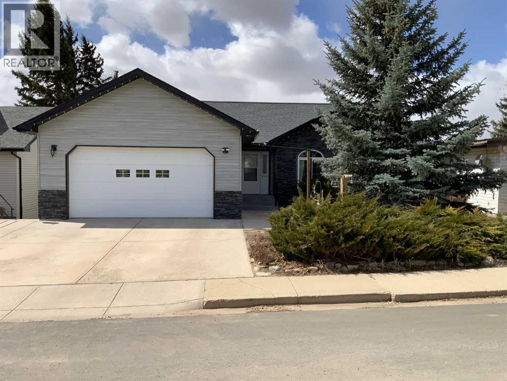 238 Centre Street S, Linden, Alberta, T0M1J0