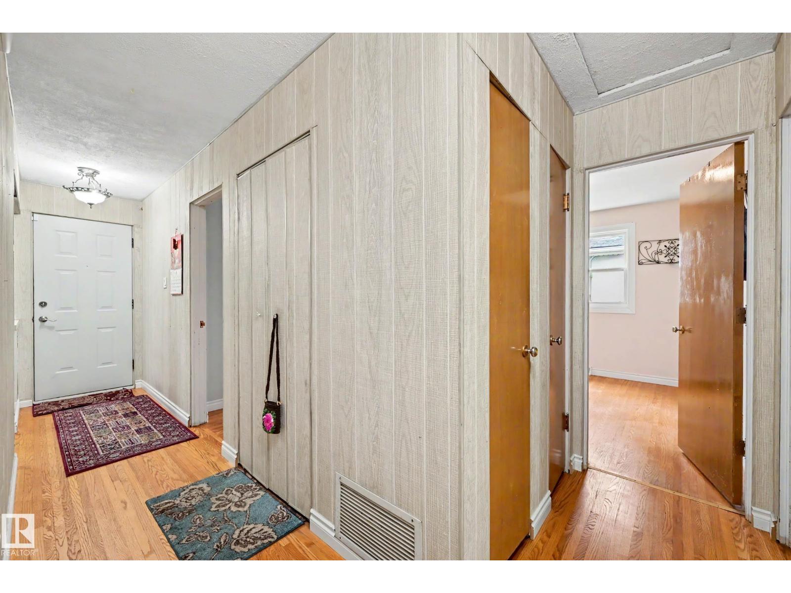 13636 122 Ave. NW NW - 23
