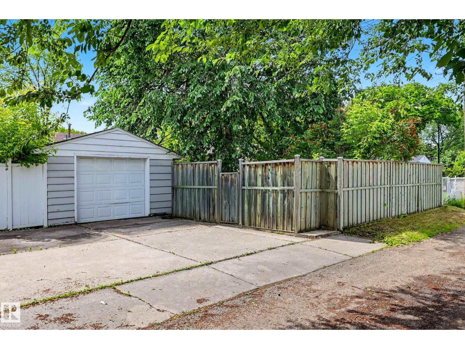 13636 122 Ave. NW NW - 51