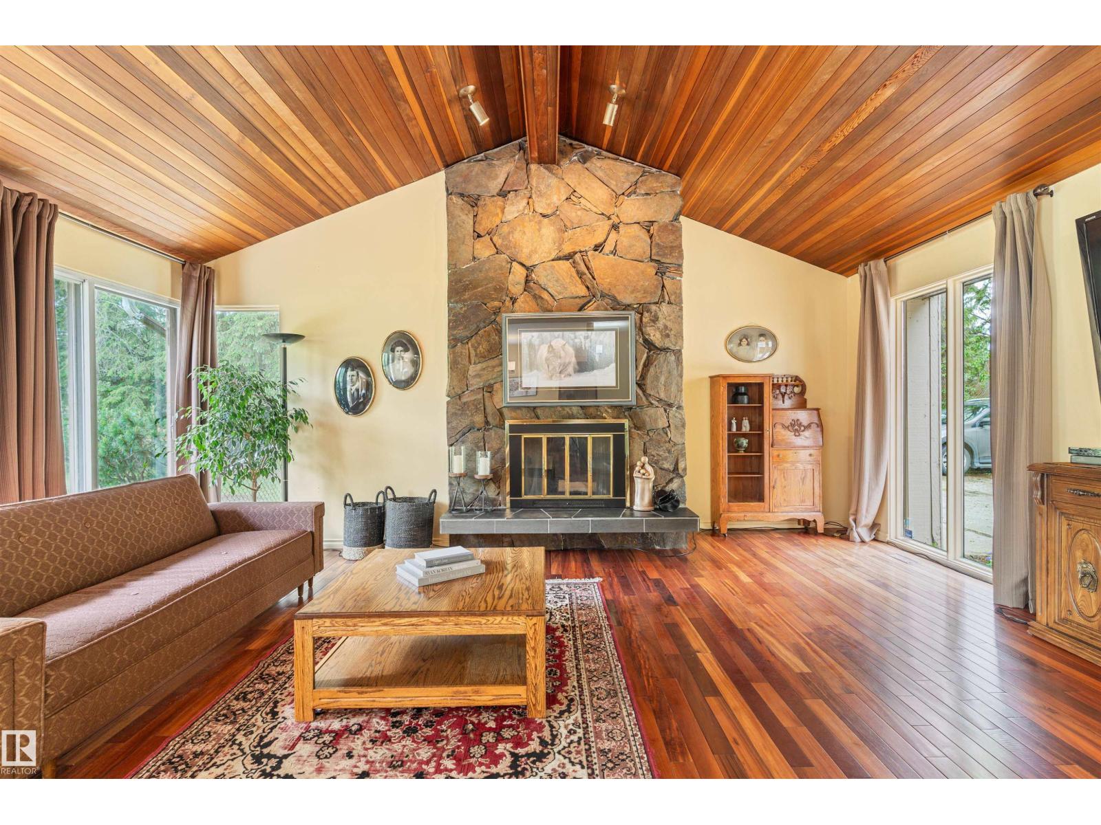 20515 5 AV SW SW - 11