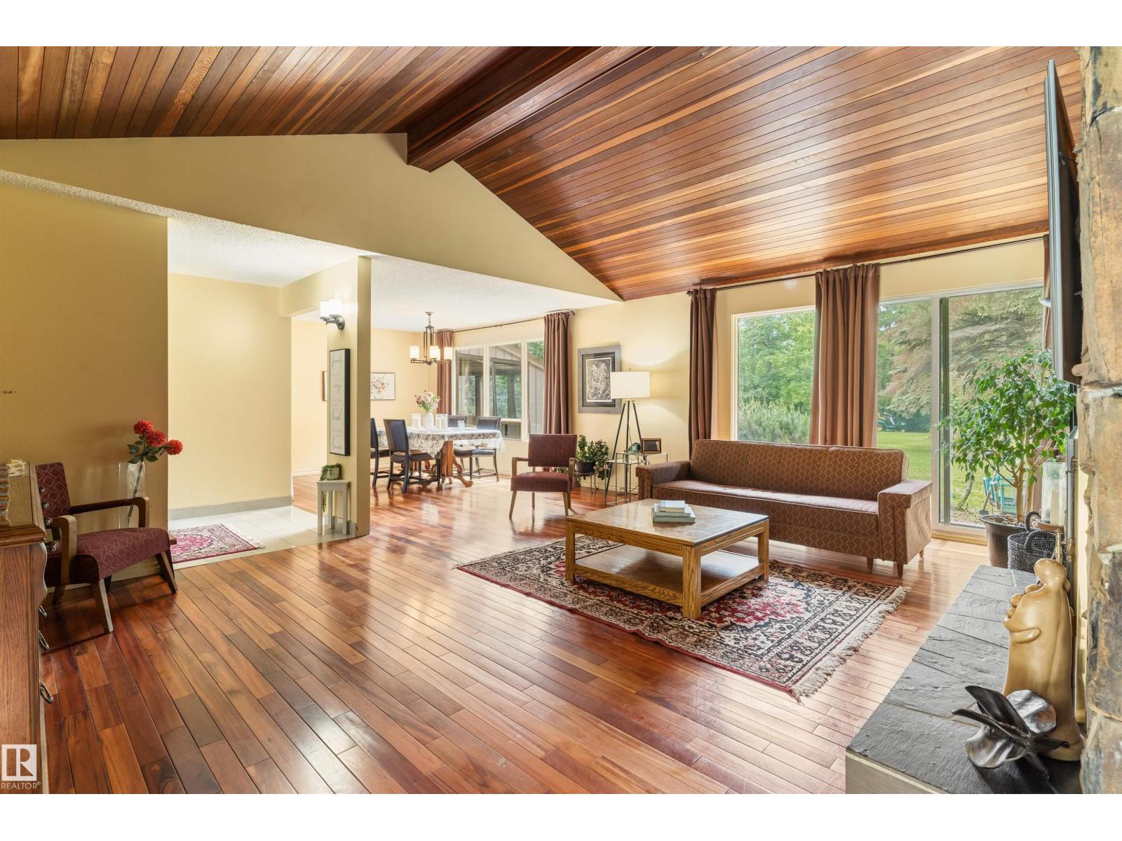 20515 5 AV SW SW - 13