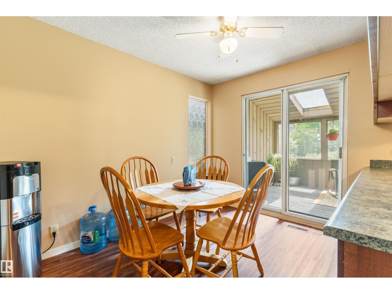 20515 5 AV SW SW - 23