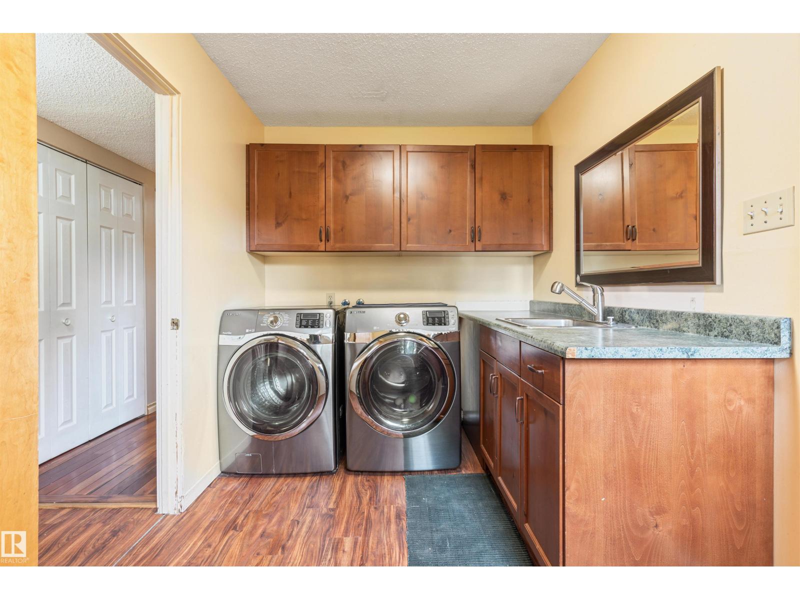 20515 5 AV SW SW - 27