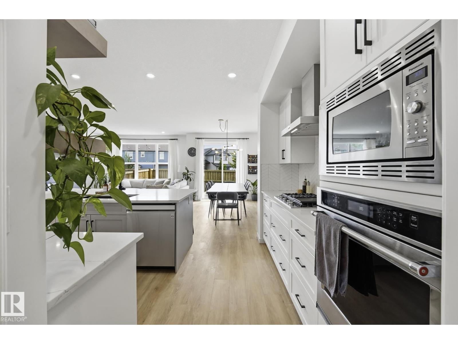 21845 98A AV NW — photo 10