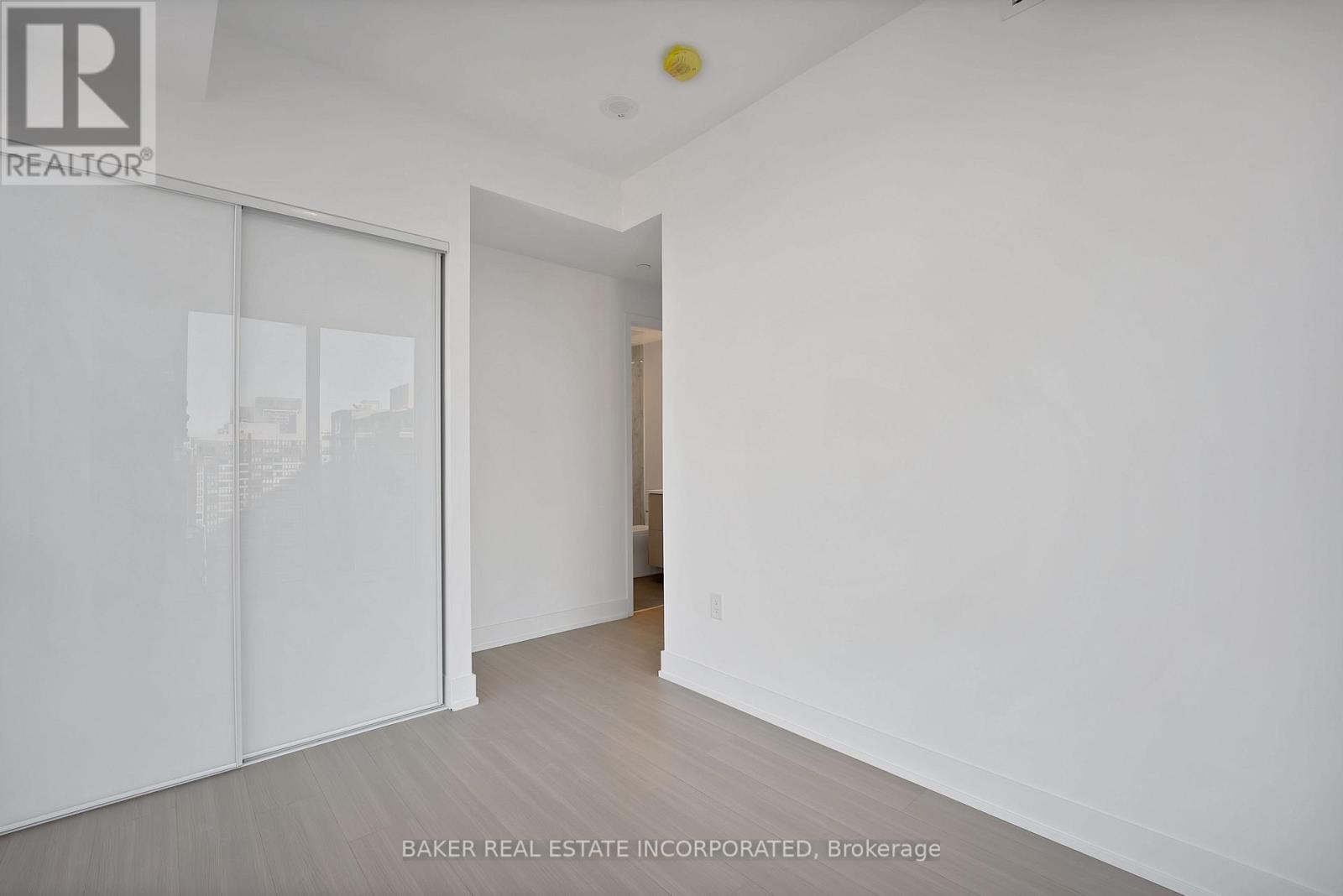 #2105 36 OLIVE AVENUE - 11