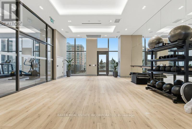 #2105 36 OLIVE AVENUE - 27
