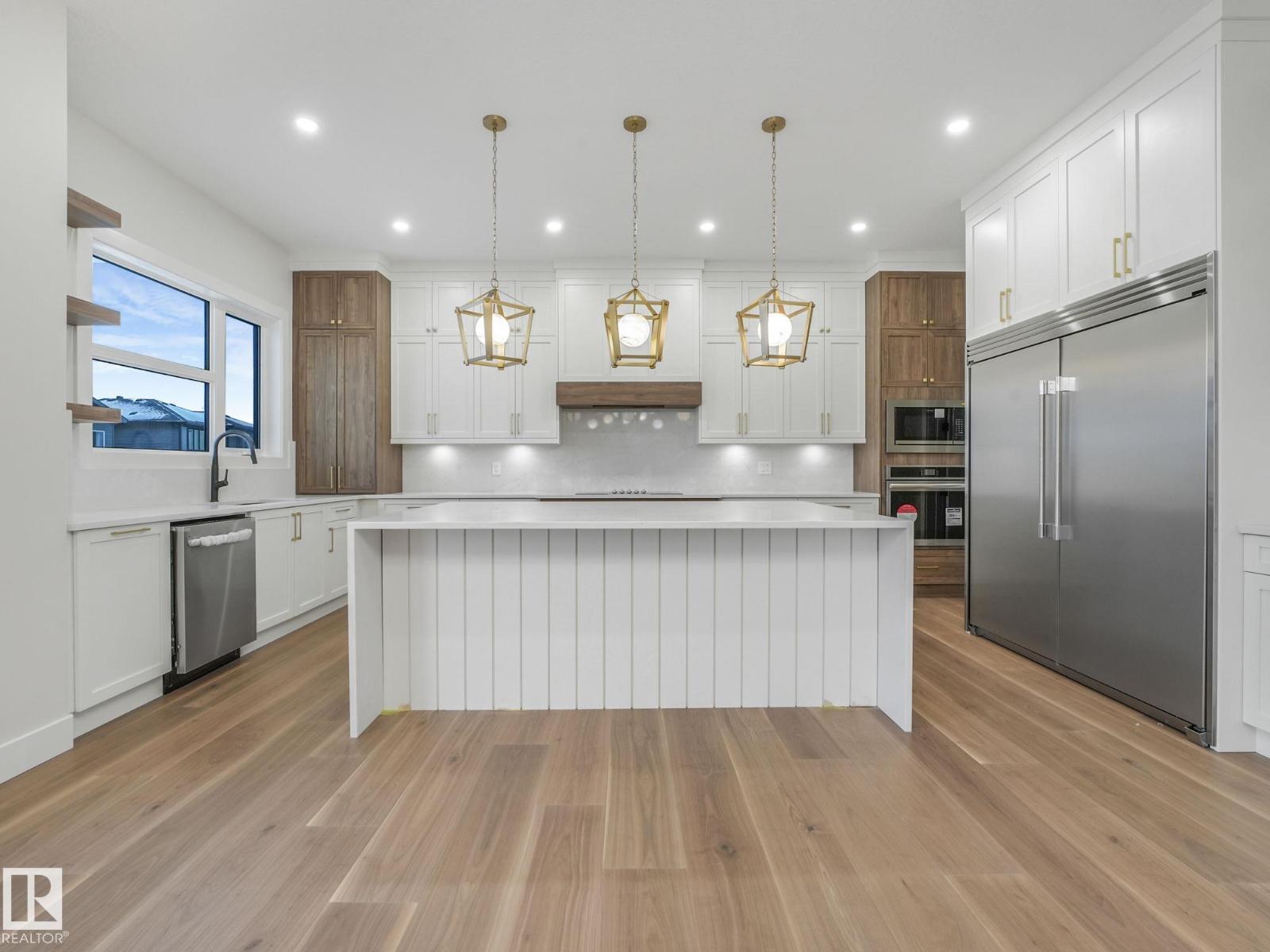 4051 120 ST NW - 22