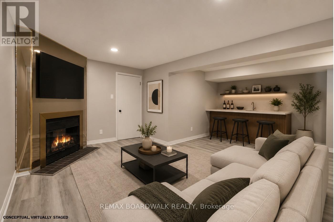 563 LATOUR CRESCENT - 24