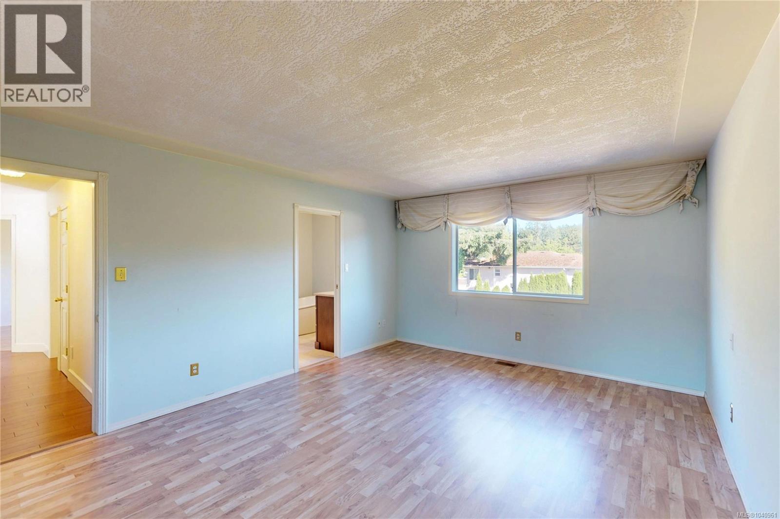  4767 Elliot Place, Saanich